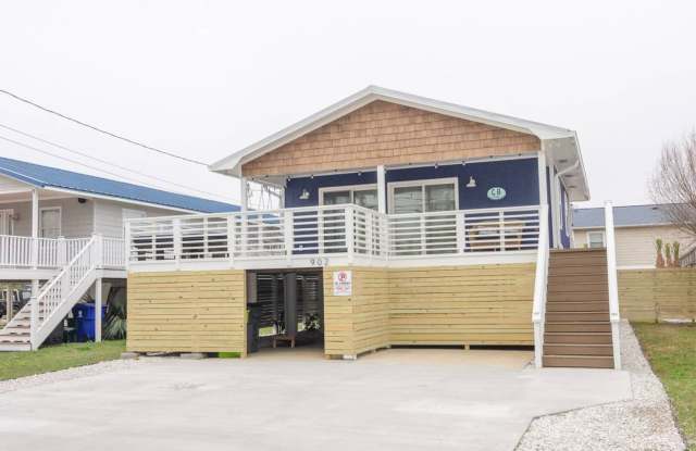 Photo of (C265) 902 S. Lake Park Boulevard, Carolina Beach, NC 28428