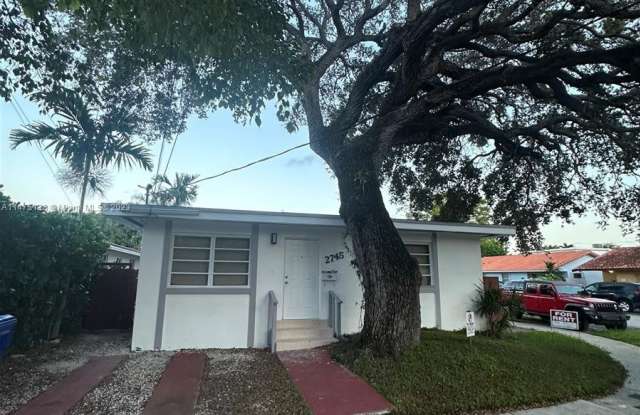 2745 SW 34th Ave - 2745 Southwest 34th Avenue, Miami, FL 33133