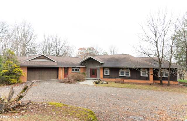 Photo of 101 Golf Hill Road