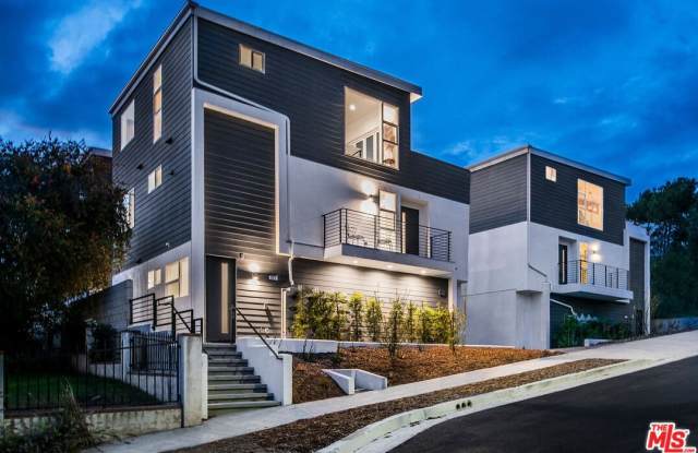 Photo of 857 1/2 Hyperion Ave