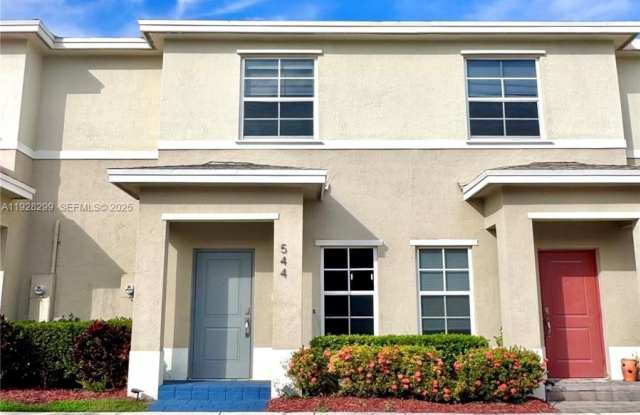 Photo of 544 NE 4th St