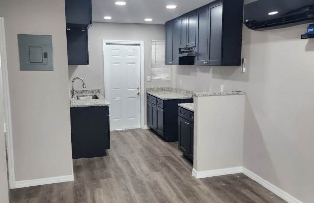 Photo of 1042 Ola Drive - 1