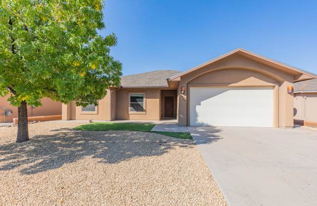 Beautiful 3 Bed 2 Bath Home
