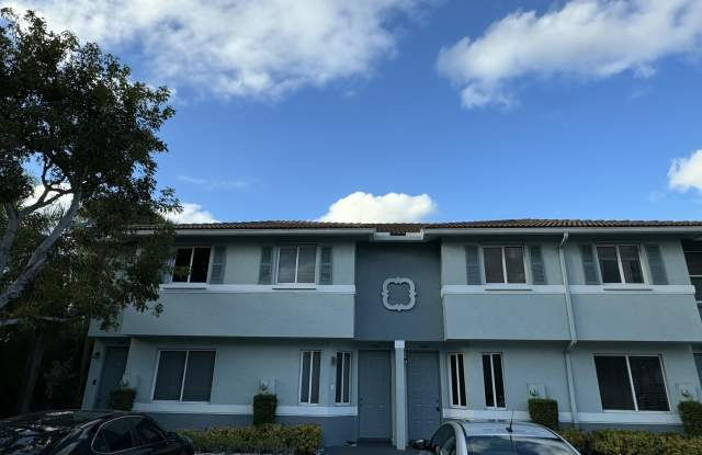 Photo of 1992 Alamanda Way