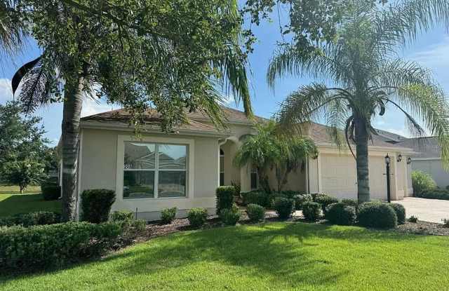 Single Family 3/2 in the Villiages!