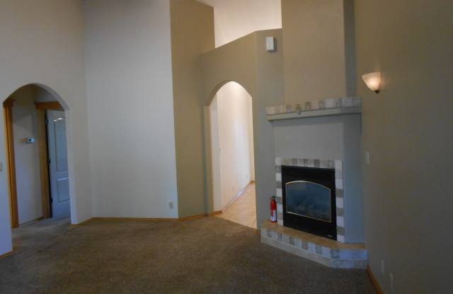 1021 Southwest Crosscut Court