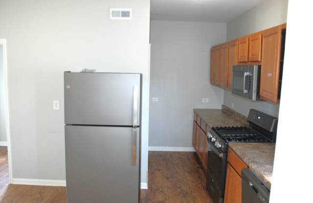 135 E Chestnut Street