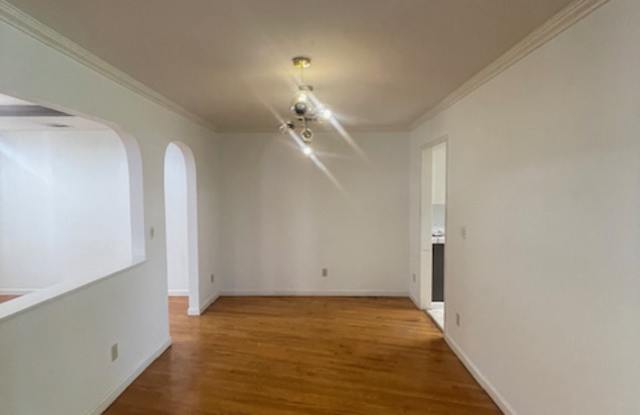 1180 N Country Club Blvd