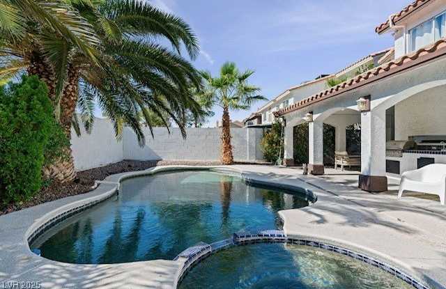 2829 Via Florentine Street