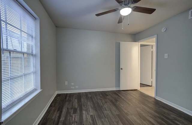 Ashford Crescent Oaks