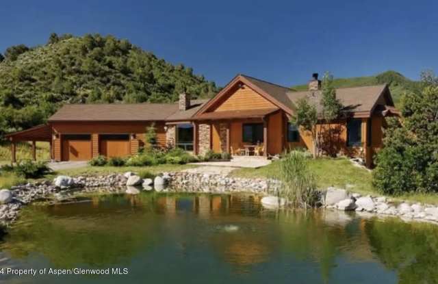 Photo of 1434 Hooks Spur Road