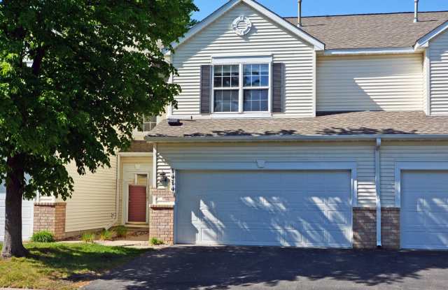 Beautiful 3-Bed 3-Bath Townhouse in Shakopee - Available Now!