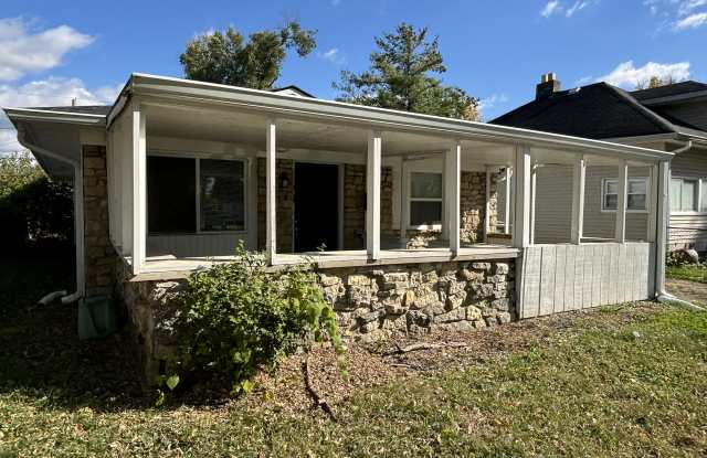 2943 Hillside Avenue