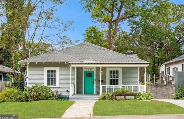 Photo of 1423 Fairbanks ST SW