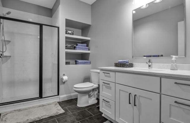 1360 Niagara Street Unit E21