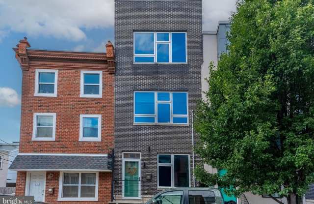 Photo of 719 E THOMPSON Street