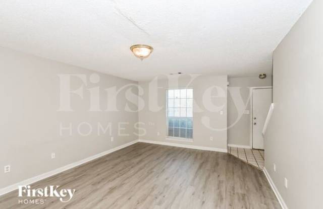 7678 Breeze Wood Cove