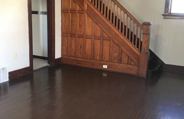 Spacious 3 Bedroom w/Covered Front Porch