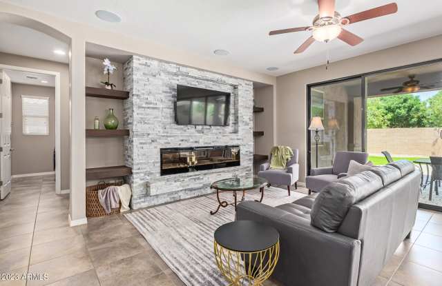 20410 E ARROWHEAD Trail