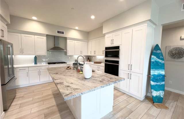 Photo of 1519 Doheny Way