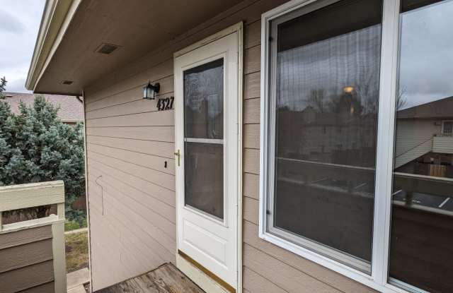 Photo of 2 bed 1 Bath Townhome Available Now