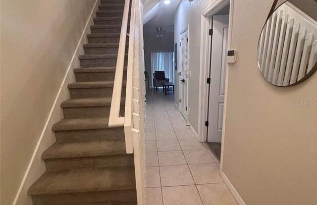 2462 CARAVELLE CIRCLE