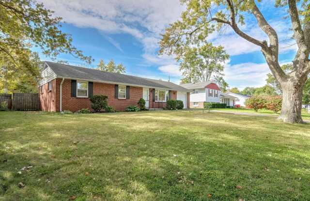 1813 Broadmoor Drive