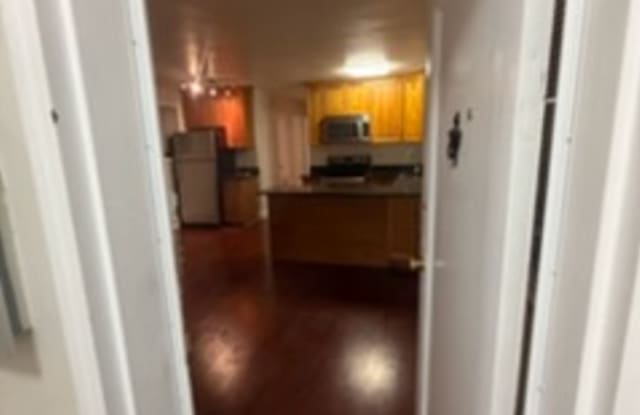 4593 MacArthur Boulevard Northwest - 2