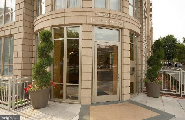 301 MASSACHUSETTS AVENUE NW - 301 Massachusetts Avenue Northwest, Washington, DC 20001