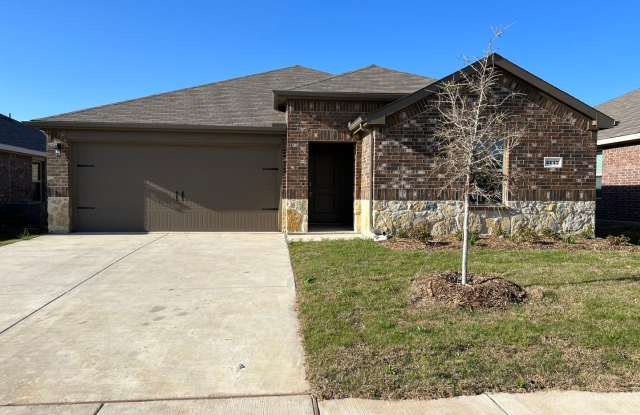 Beautiful 4 Bedrooms House for rent in Royse City! photos photos