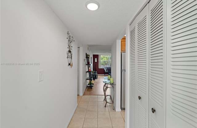 6870 Royal Palm Blvd