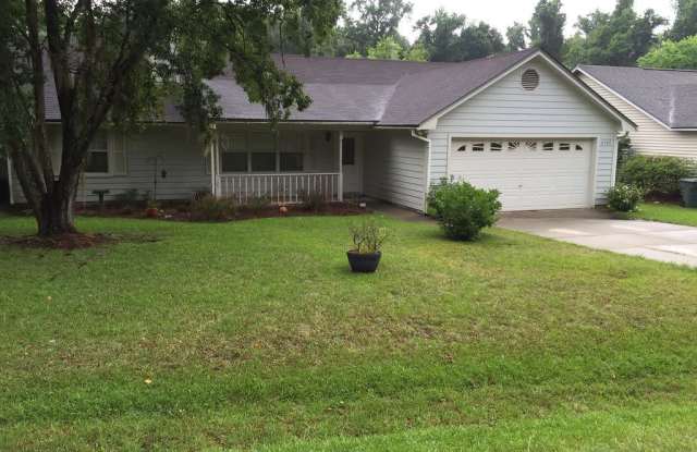Great 3/2 Single Family Home! - 3127 McCord Boulevard, Tallahassee, FL 32303