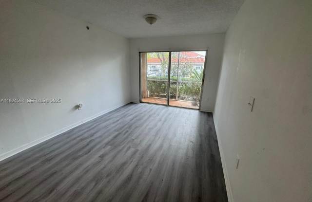 Photo of 8965 Okeechobee BLVD