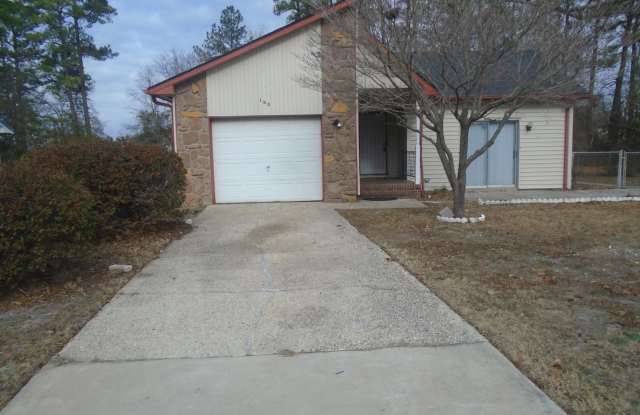 Photo of Charming 3 bedroom!