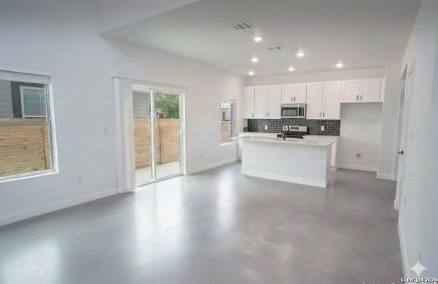 918 S OLIVE ST unit: 102