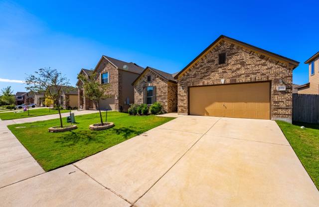 Elegantly Spacious 3-Bed, 2-Bath Home in Round Rock