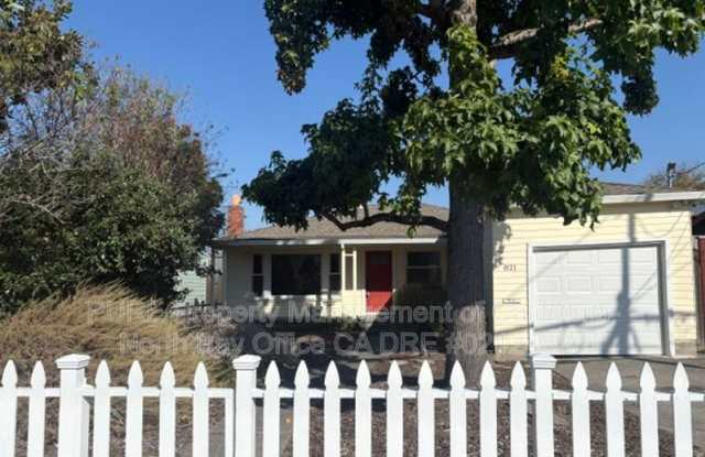 821 Madison Street