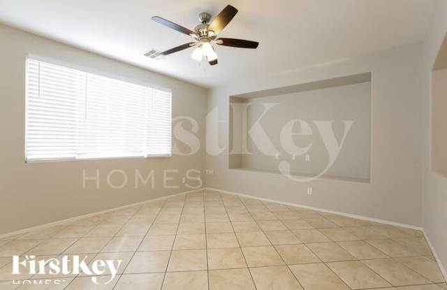 1933 Broken Lance Avenue