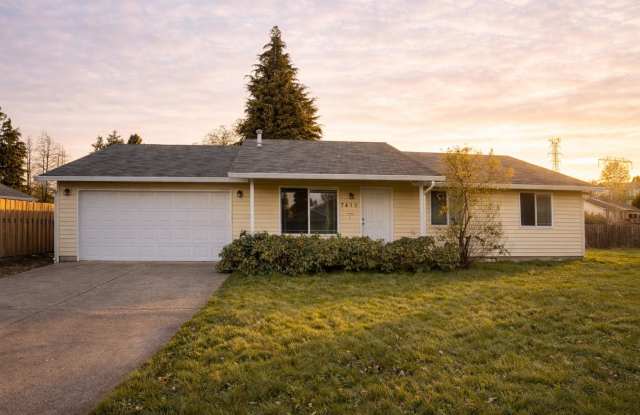 Single Level Home on Cul-de-Sac in the Green Meadows area for Lease - 7415 NE 64th Cir