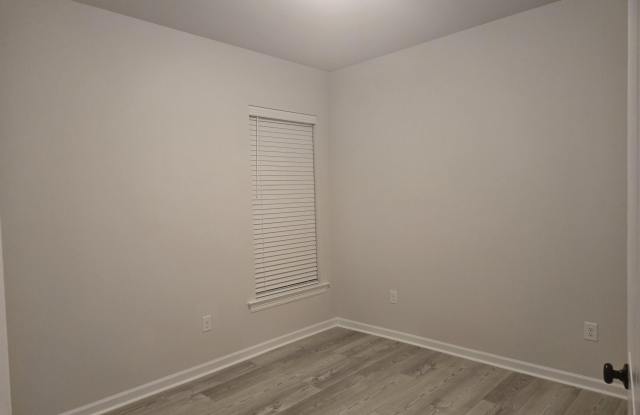 Photo of 14334 Southern Oak Avenue