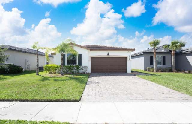 7919 NW Greenbank Circle
