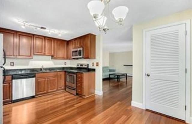 2510 Skyline Dr - 2510 Skyline Drive, Lowell, MA 01854