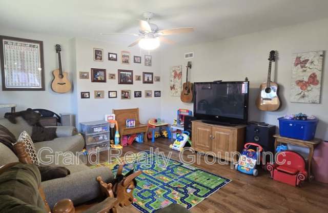 25151 West Lincoln Drive