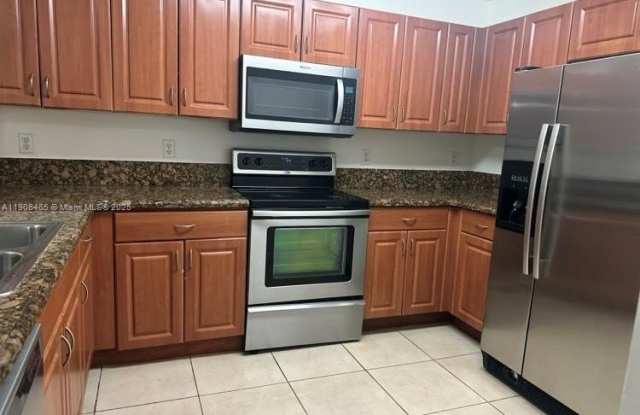 Photo of 11002 NW 83rd St