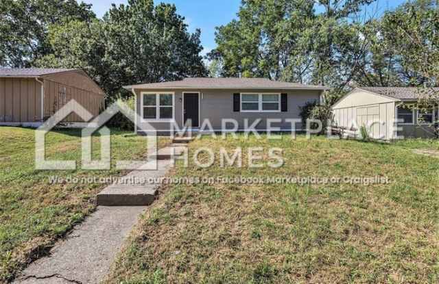 Photo of 4528 North Forest Ave