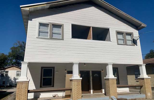 CHARMING AND UPDATED 2 BEDROOM 1 BATH