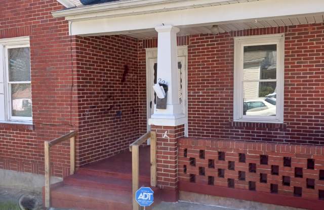 221 Dean Street