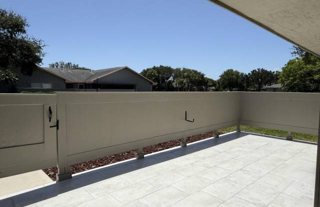 4055 NW Cinnamon Tree Circle