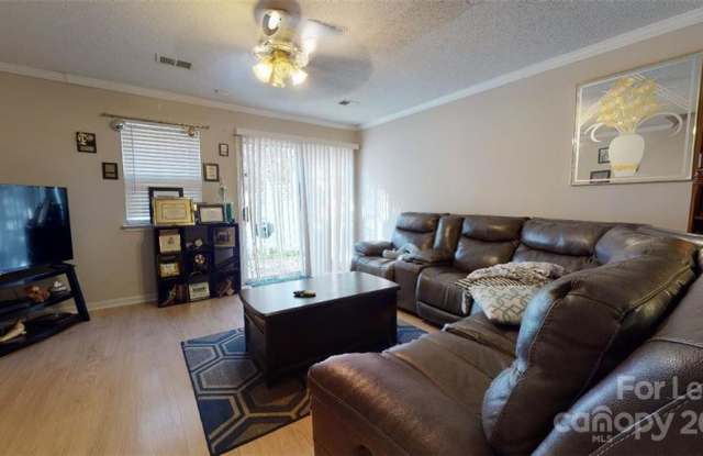 3018 Caldwell Ridge Pkwy