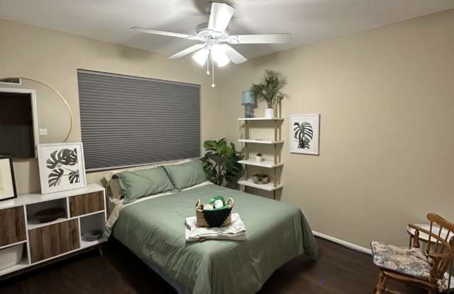 Photo of 1224 North 84th Place